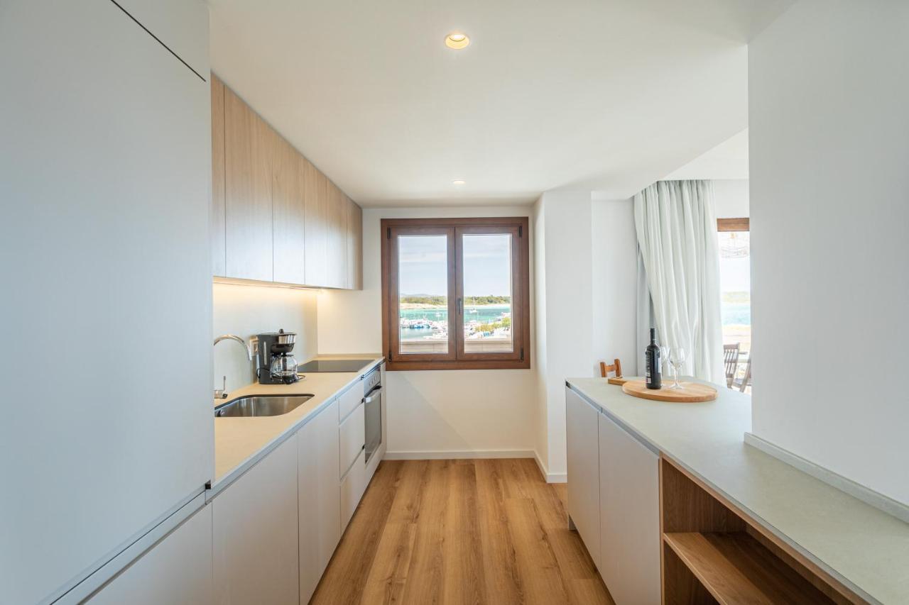 Beachfront Holiday Apartment Lotja 7 - Grupo Berna Colonia de Sant Jordi Bagian luar foto