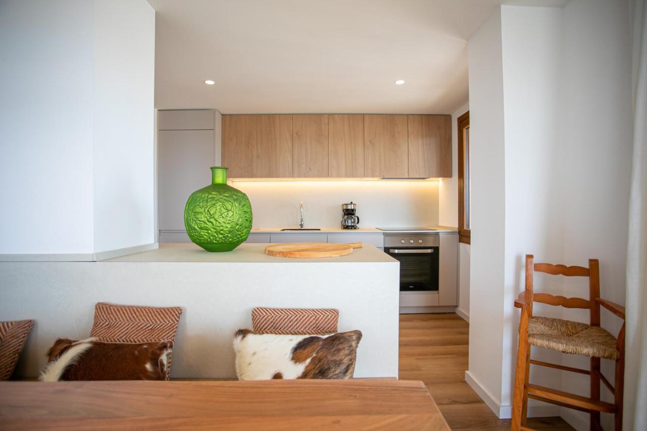 Beachfront Holiday Apartment Lotja 7 - Grupo Berna Colonia de Sant Jordi Bagian luar foto