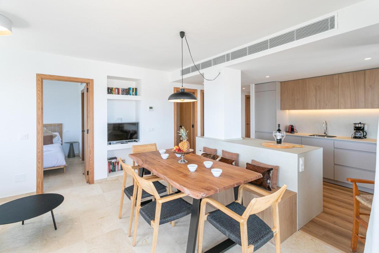 Beachfront Holiday Apartment Lotja 7 - Grupo Berna Colonia de Sant Jordi Bagian luar foto