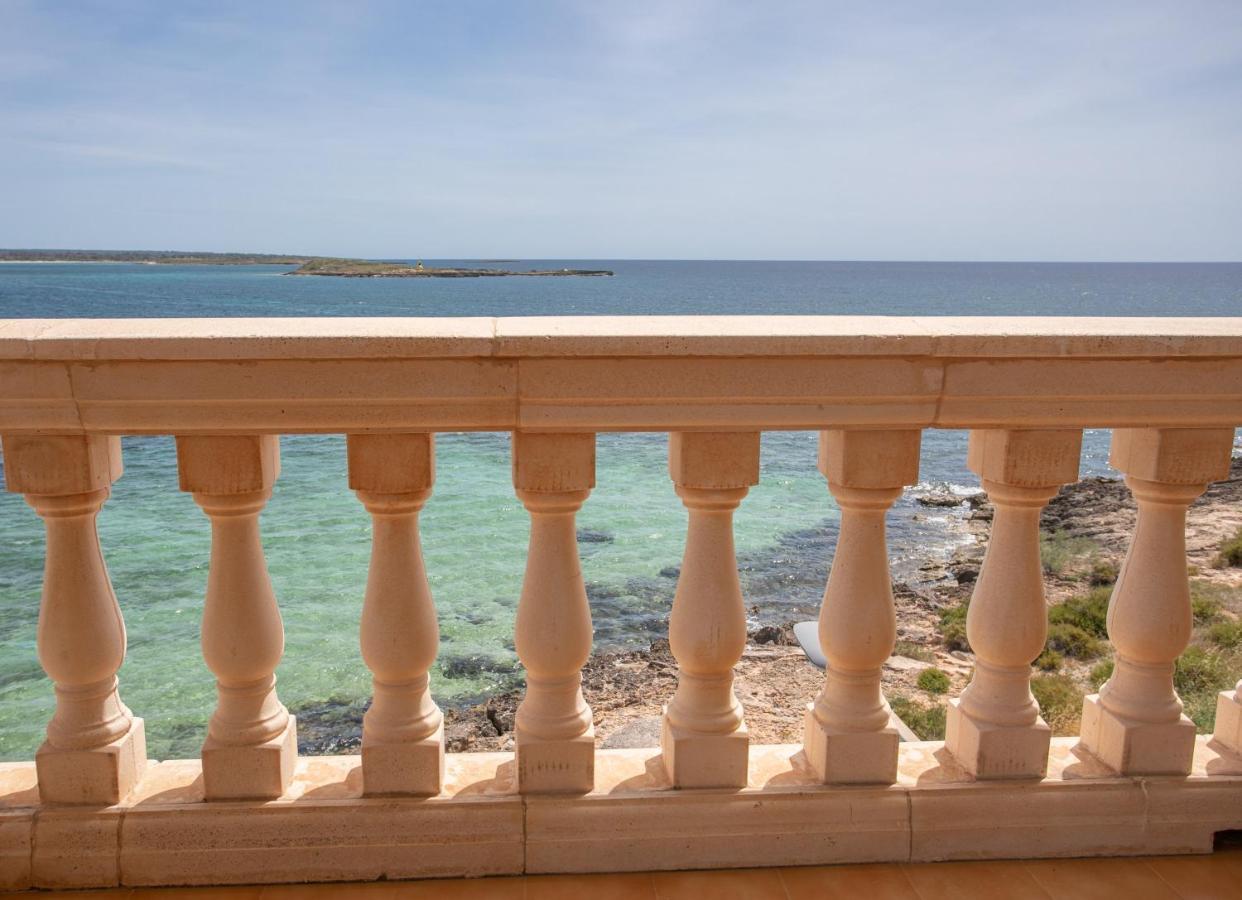 Beachfront Holiday Apartment Lotja 7 - Grupo Berna Colonia de Sant Jordi Bagian luar foto